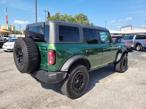 2023 Ford Bronco WILDTRAK