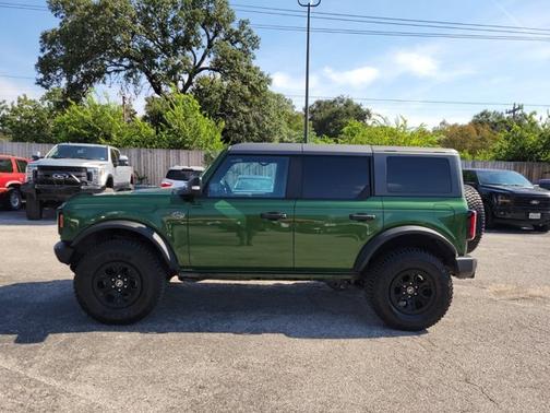 2023 Ford Bronco WILDTRAK