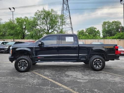 2023 Ford F-350 LARIAT SUPER DUTY