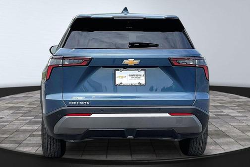 Lakeshore Blue Metallic 2026 Chevrolet Equinox 1LT