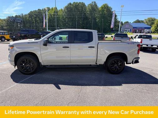 Summit White 2026 Chevrolet Silverado 1500 Custom