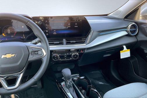 Sterling 2026 Chevrolet Trax LT
