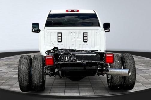 2026 Chevrolet Silverado 3500 LT