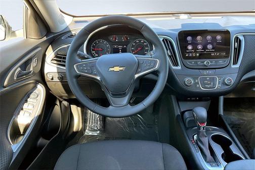 2025 Chevrolet Malibu FWD RS