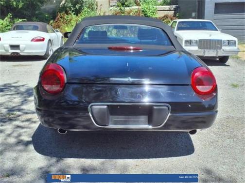 2005 Ford Thunderbird 