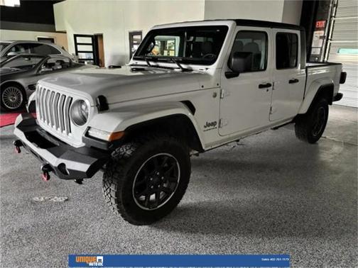 2023 Jeep Gladiator Overland