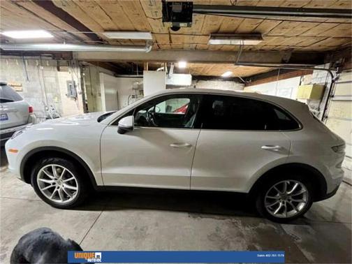 2020 Porsche Cayenne Base