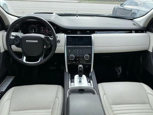 2020 Land Rover Discovery Sport SE