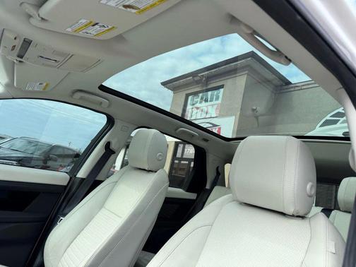 2020 Land Rover Discovery Sport SE