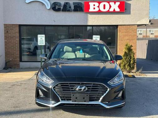 2018 Hyundai SONATA SE