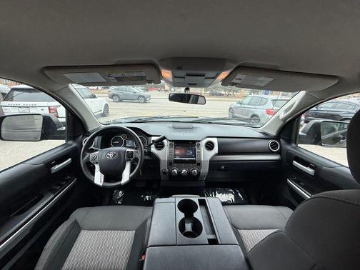 2017 Toyota Tundra SR5