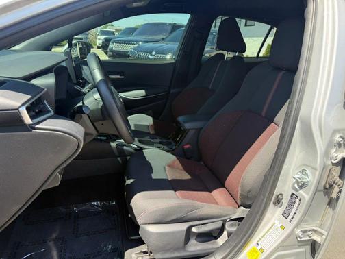 Silver 2023 Toyota Corolla SE