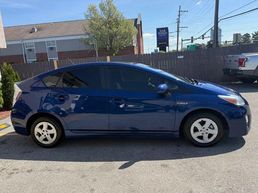 Blue 2011 Toyota Prius II