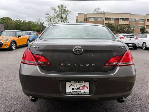 2005 Toyota Avalon XL