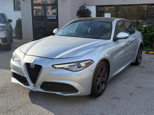 Silver 2017 Alfa Romeo Giulia Base