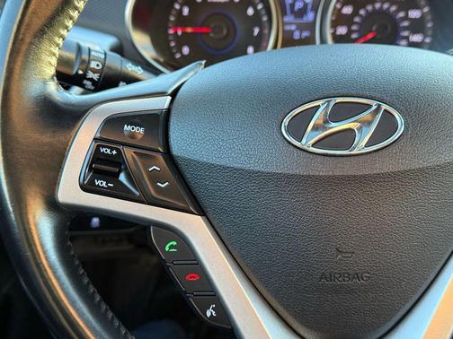 2017 Hyundai Veloster Value Edition