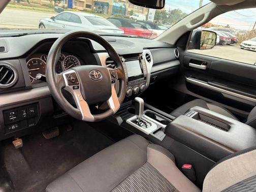 2016 Toyota Tundra SR5