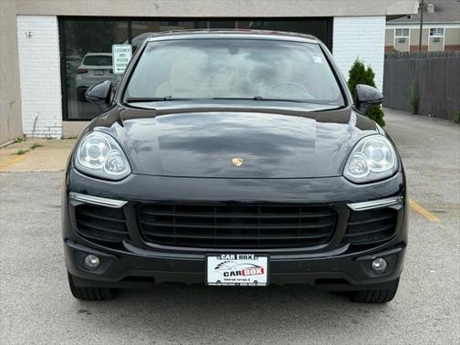 2016 Porsche Cayenne Base