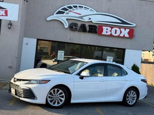 2022 Toyota Camry LE