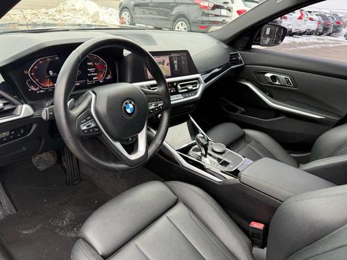 2019 BMW 330 xDrive