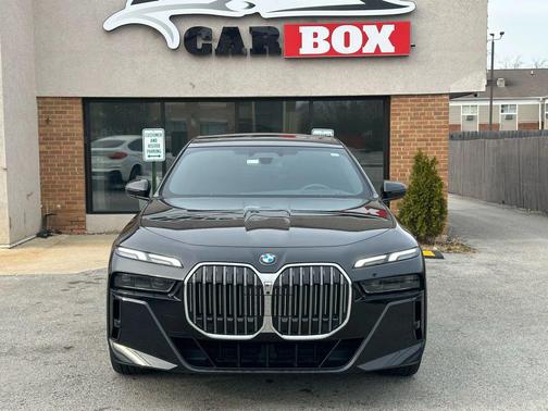 2023 BMW 760 i xDrive