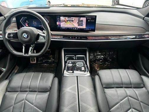 2023 BMW 760 i xDrive