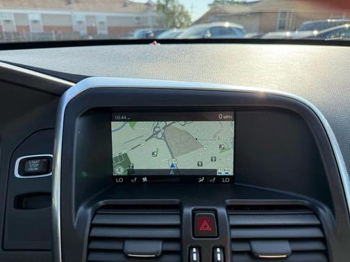 2016 Volvo XC60 T6 Drive-E