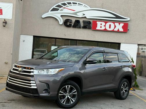 2019 Toyota Highlander LE