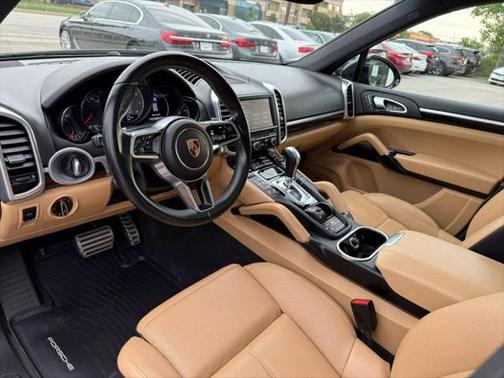 2016 Porsche Cayenne S