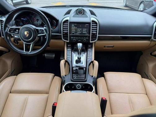 2016 Porsche Cayenne S