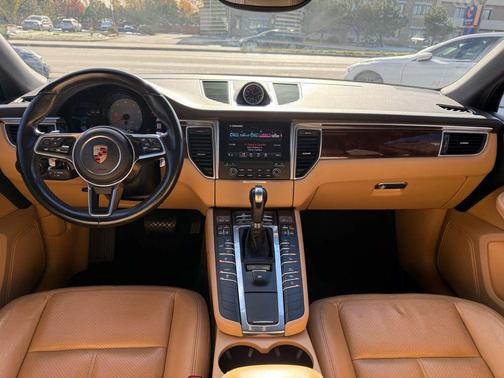 2018 Porsche Macan S