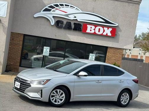 2019 Hyundai ELANTRA SE