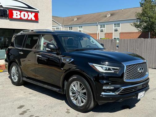 2018 INFINITI QX80 Base