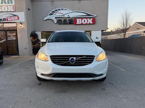 2016 Volvo XC60 T5 Drive-E Premier