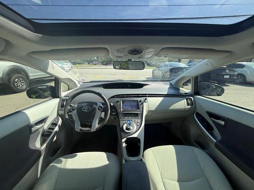 Gray 2011 Toyota Prius III