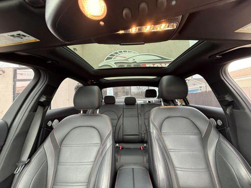 2016 Mercedes-Benz C-Class 4MATIC