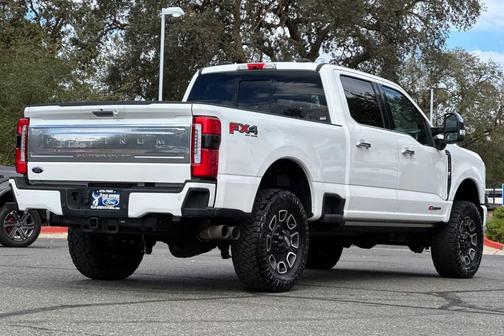 2024 Ford F-250 PLATINUM