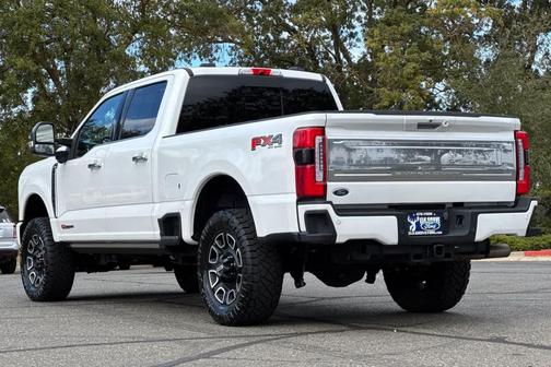 2024 Ford F-250 PLATINUM