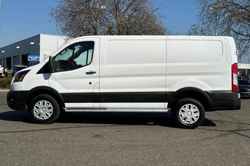 2024 Ford Transit-250 