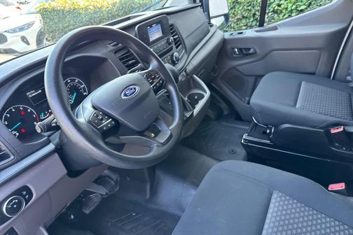 2024 Ford Transit-250 