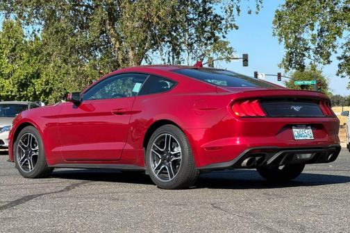 2022 Ford Mustang ECOBOOST PREMIUM