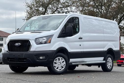 2024 Ford Transit-250 