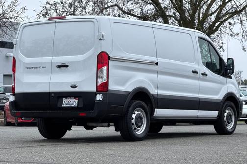 2025 Ford Transit-150 