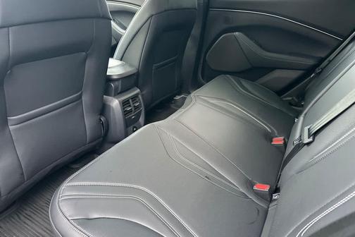 2024 Ford Mustang Mach-E PREMIUM