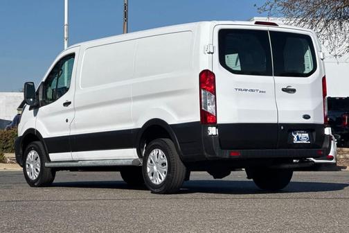 2024 Ford Transit-250 