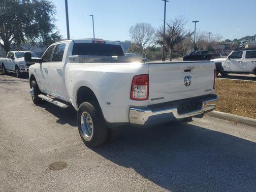 2019 RAM 3500 Big Horn Crew Cab 4x4 8' Box