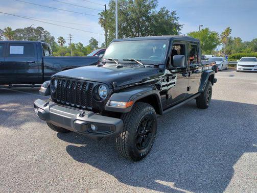 2022 Jeep Gladiator Sport