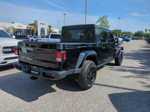 2022 Jeep Gladiator Sport