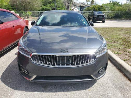 2017 Kia Cadenza Technology
