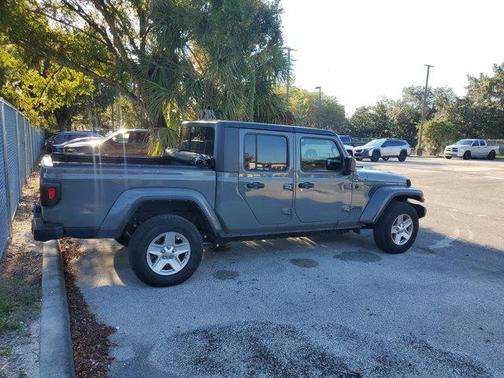 2022 Jeep Gladiator Sport S